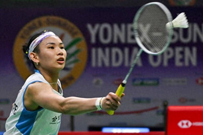 包含印尼羽毛球队逆转丹麦羽毛球队，戴资颖关键制胜的词条