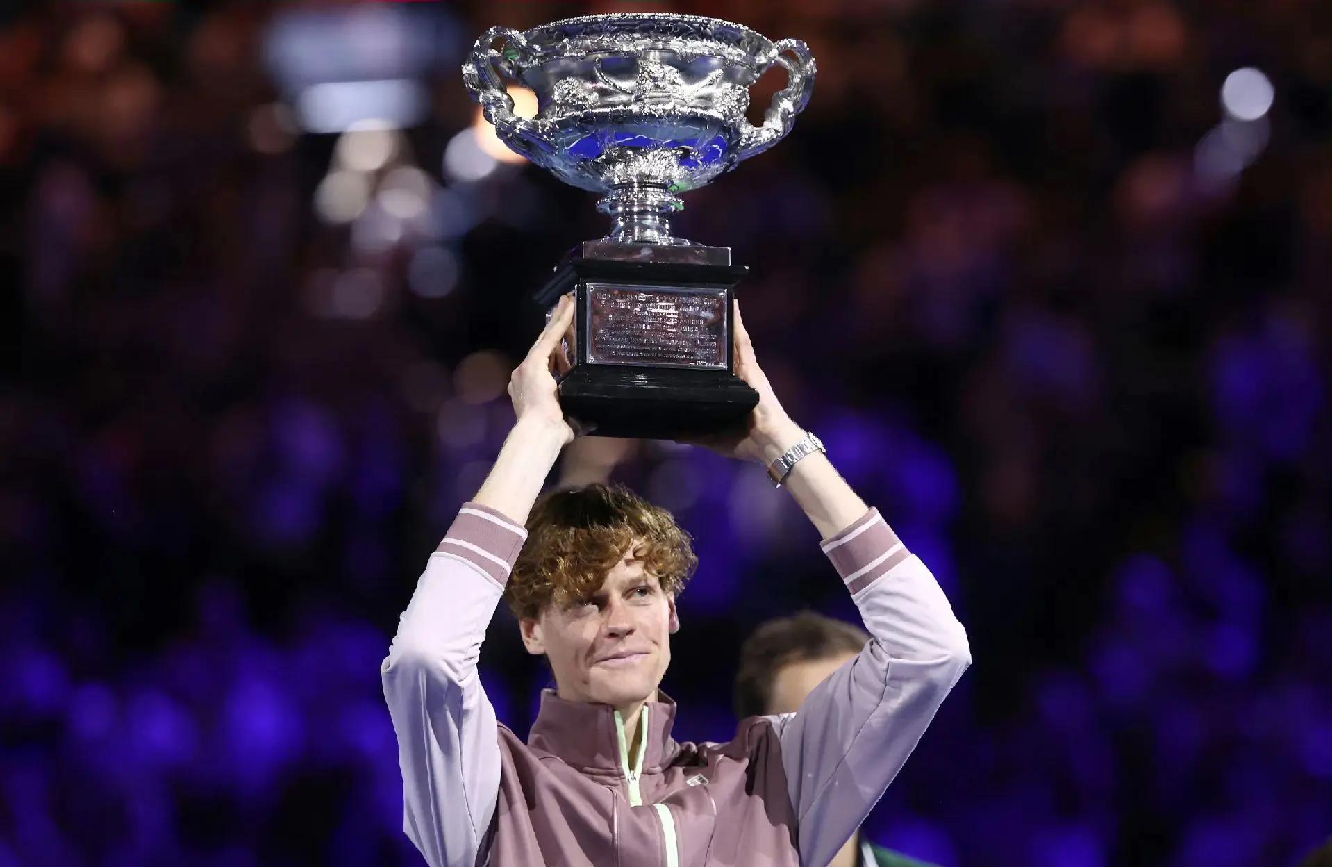 包含欧洲网球队血洗法国网球队，克耶高斯关键制胜的词条