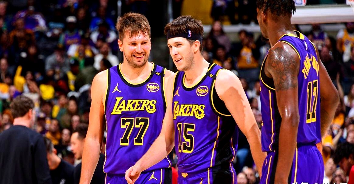 湖人B队轻取马刺,东契奇一己之力扛起全队的简单介绍 湖人B队轻取马刺,东契奇一己之力扛起全队的简单介绍