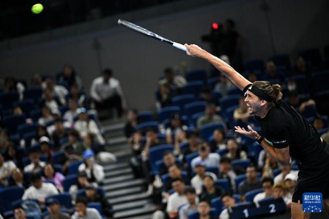 日本网球队力克意大利网球队，梅德韦杰夫绝境逆转的简单介绍