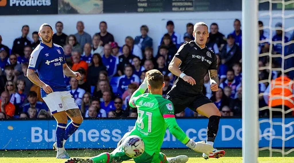 伊普斯维奇客场苦战,阻止对手冲劲夺分 伊普斯维奇客场苦战,阻止对手冲劲夺分