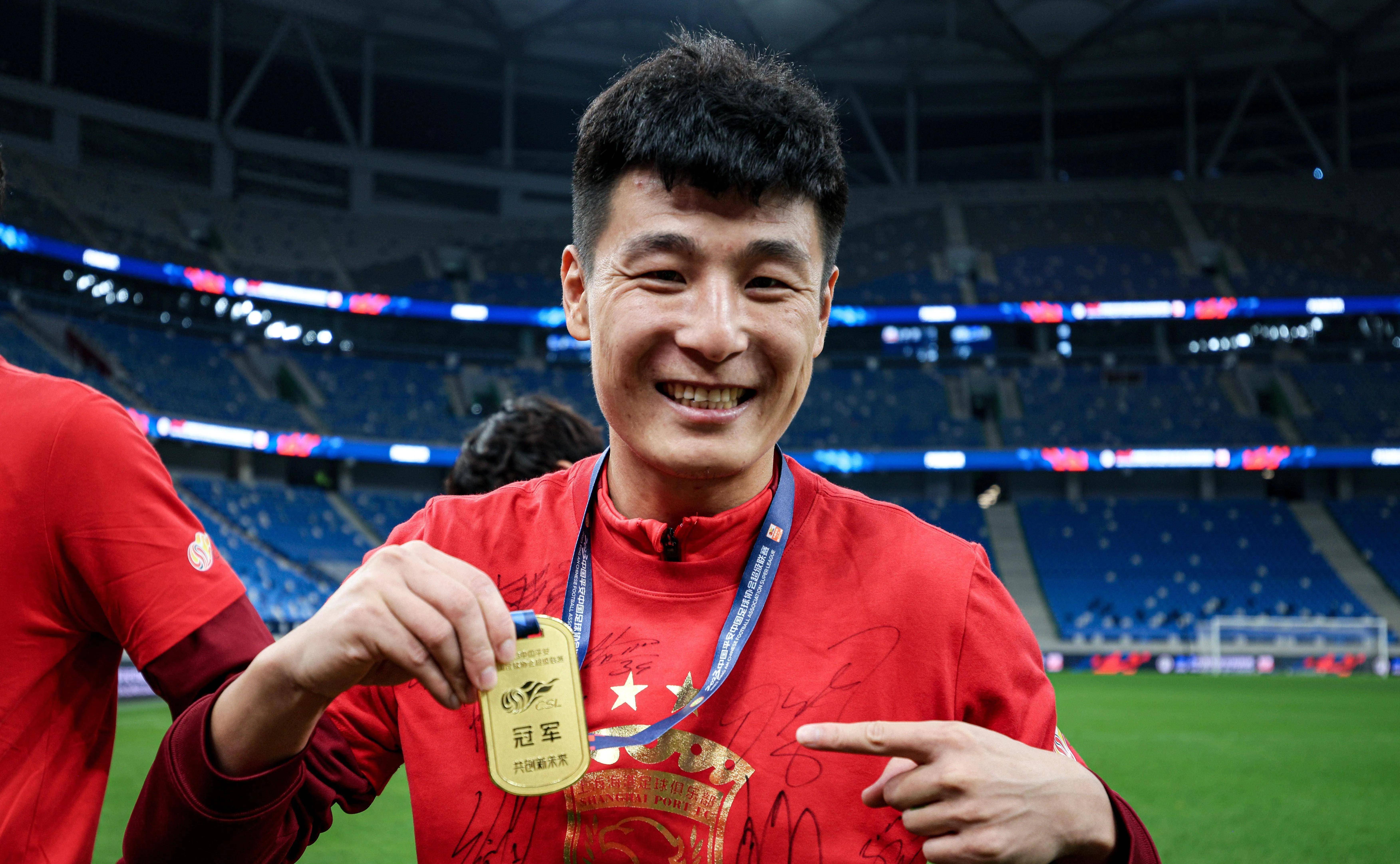 关于外援关键时刻挺身而出，助球队夺冠的信息