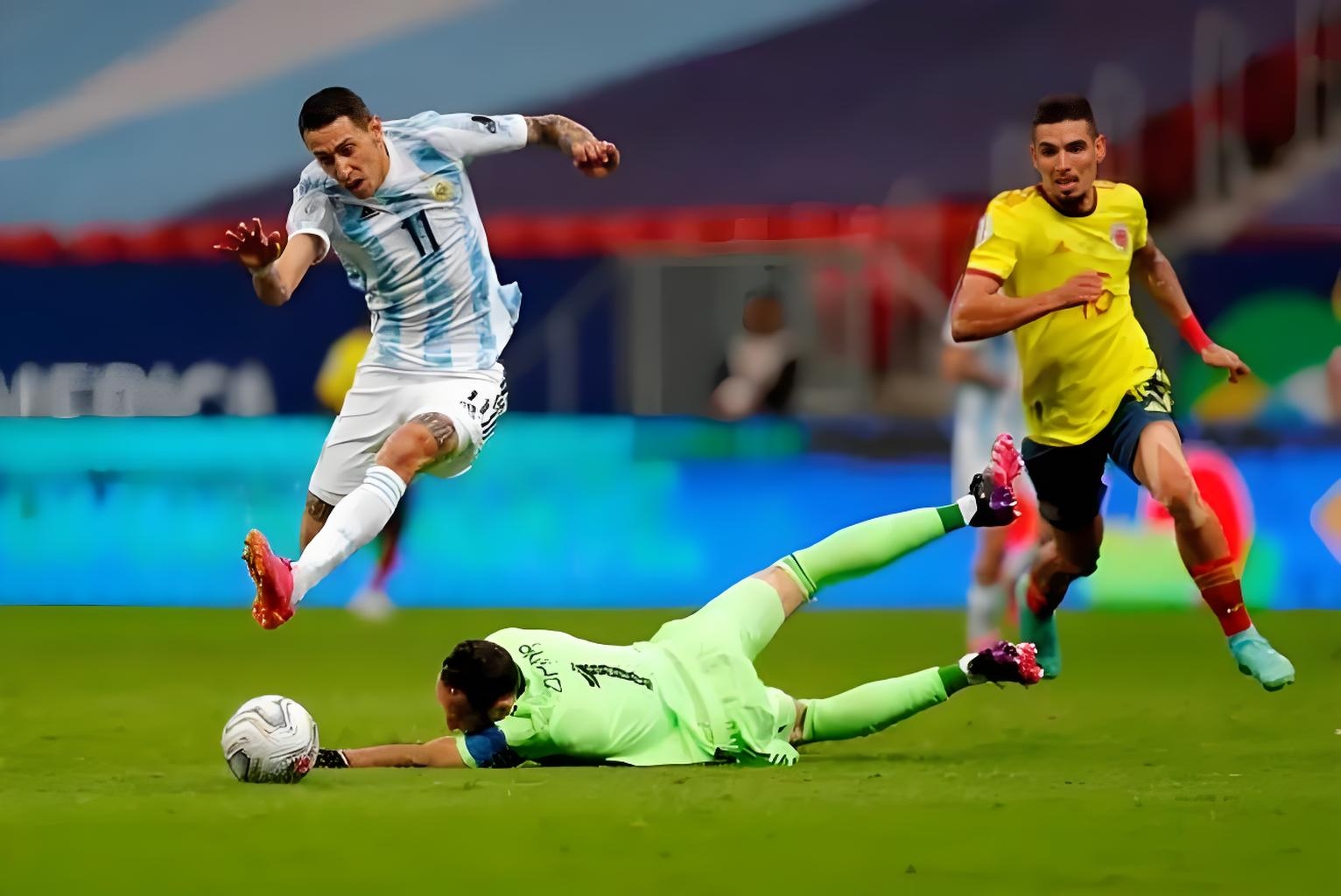 墨西哥绝杀乌拉圭，梅西扛起全队的简单介绍